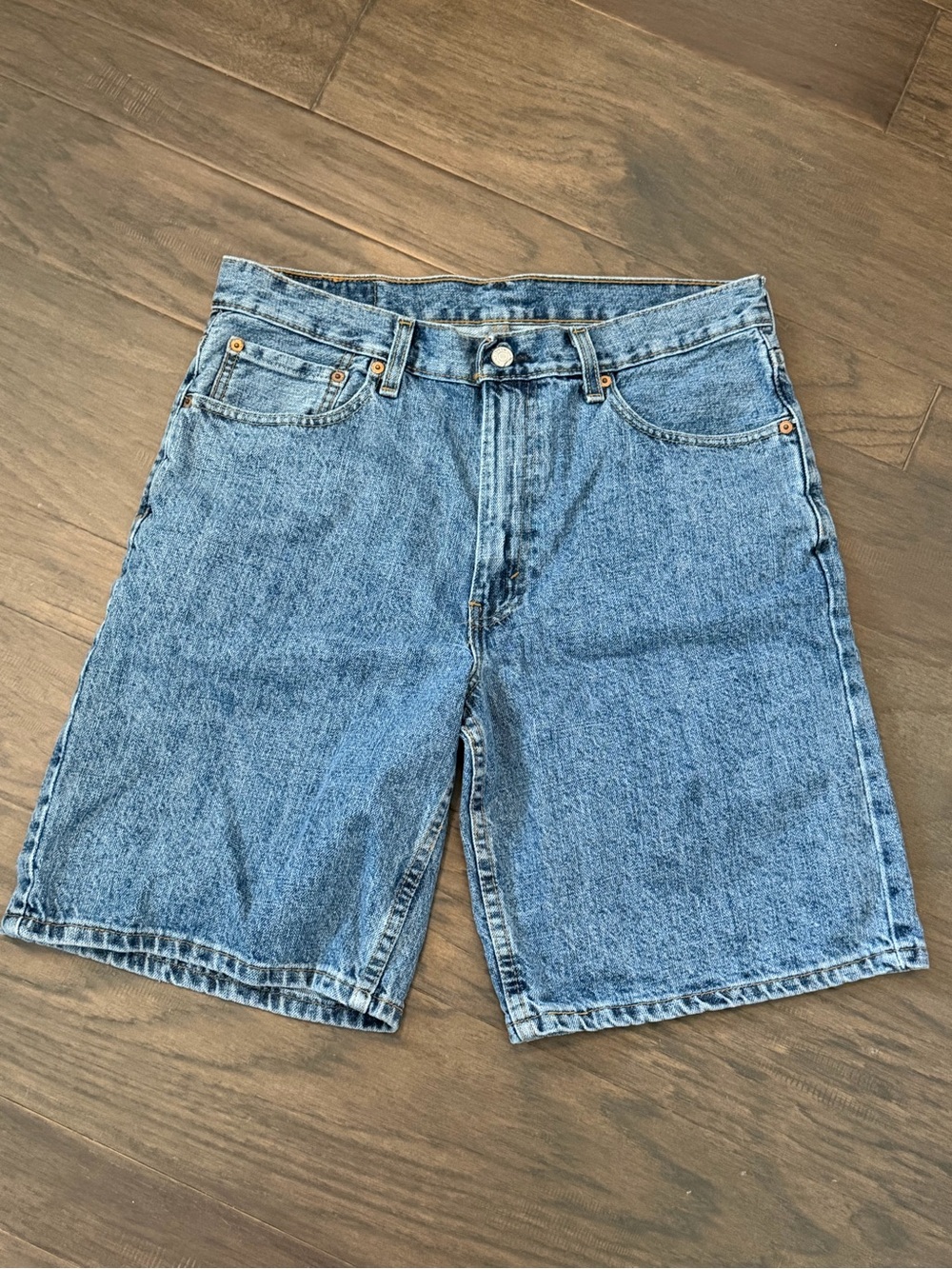 Levi's Medium Blue Denim Men's Shorts 550 Size 34